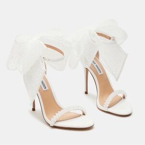 Steve Madden “Benni” Bow Heels
